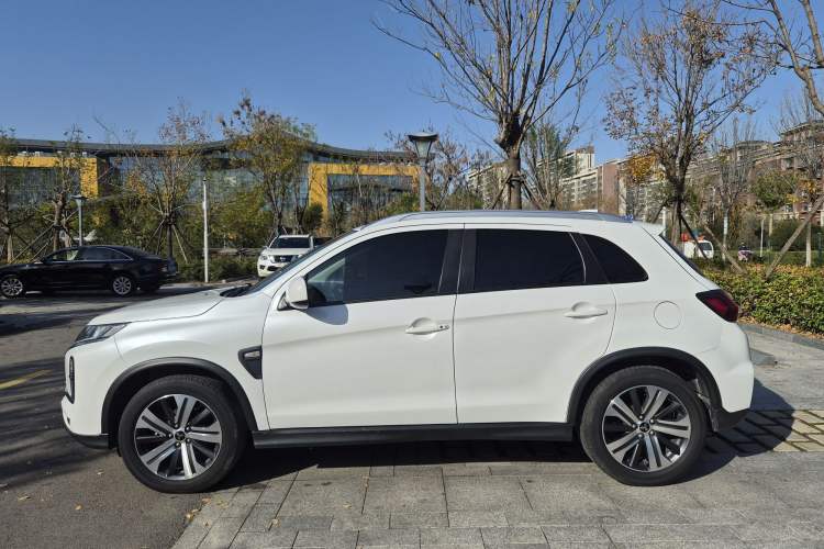 Used Mitsubishi ASX 2020 2.0L CVT Smart Edition Exterior 4