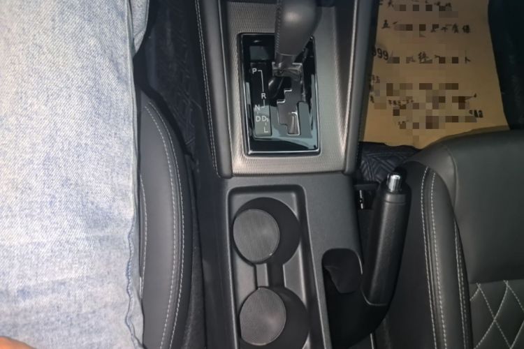 Used Mitsubishi ASX 2020 2.0L CVT Smart Edition Gear Lever