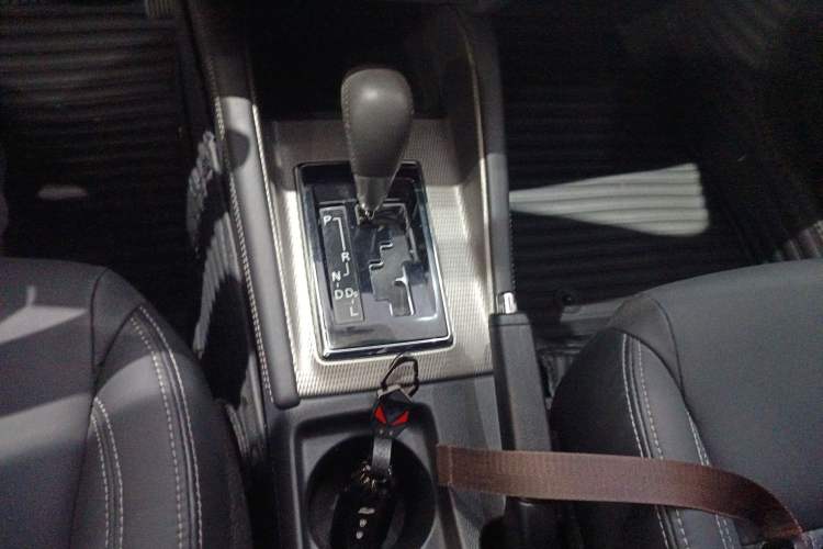 Used Mitsubishi ASX 2020 2.0L CVT Smart Edition Gear Lever