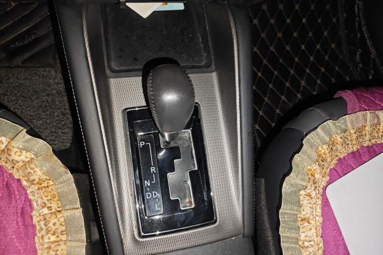 Used Mitsubishi ASX 2020 2.0L CVT Smart Edition Gear Lever