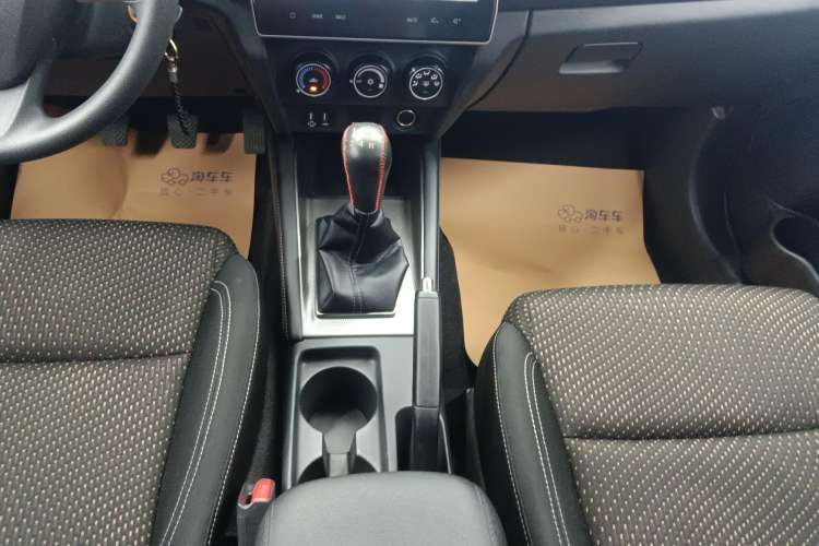 Used Mitsubishi ASX 2020 1.6L Manual Fun Edition Gear Lever