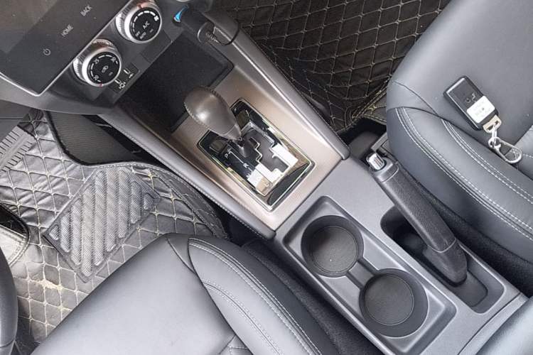 Used Mitsubishi ASX 2020 2.0L CVT Smart Edition Gear Lever