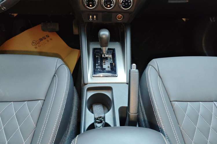 Used Mitsubishi ASX 2020 2.0L CVT Smart Edition Gear Lever