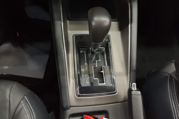 Used Mitsubishi ASX 2020 2.0L CVT Smart Edition Gear Lever