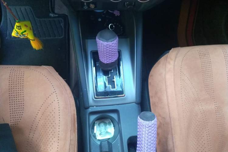Used Mitsubishi ASX 2020 2.0L CVT Smart Edition Gear Lever