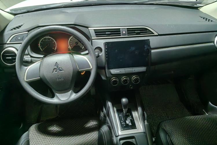 Used Mitsubishi ASX 2020 2.0L CVT Active Version Interior 1