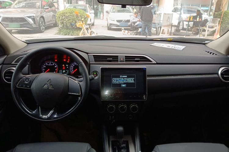 Used Mitsubishi ASX 2020 2.0L CVT Smart Edition Interior 2