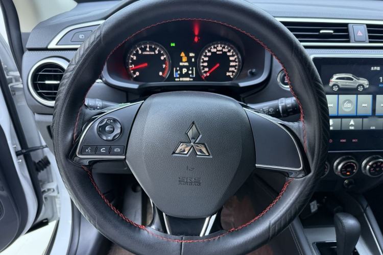 Used Mitsubishi ASX 2020 2.0L CVT Smart Edition Interior 2