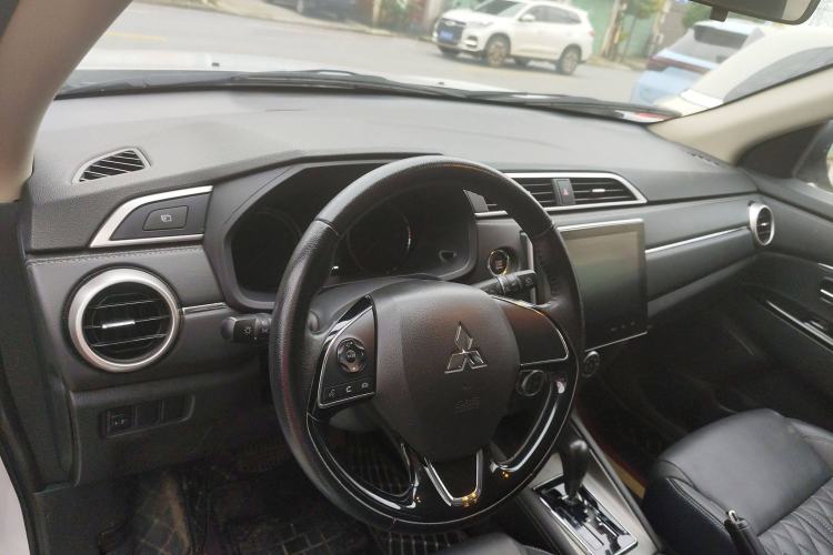 Used Mitsubishi ASX 2020 2.0L CVT Smart Edition Interior 3