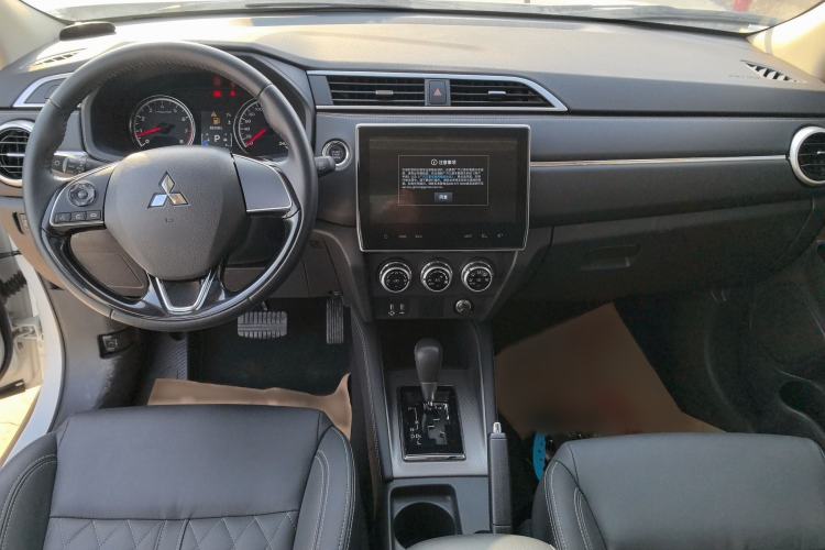 Used Mitsubishi ASX 2020 2.0L CVT Smart Edition Interior 3
