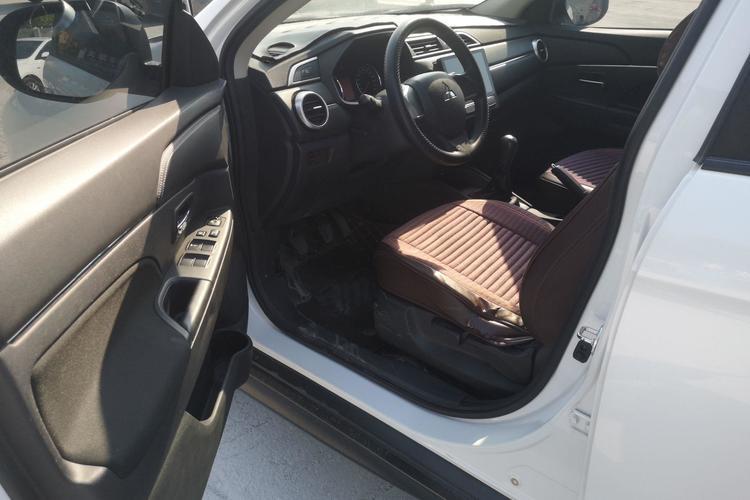 Used Mitsubishi ASX 2020 1.6L Manual FENGSHANG Edition Interior 3