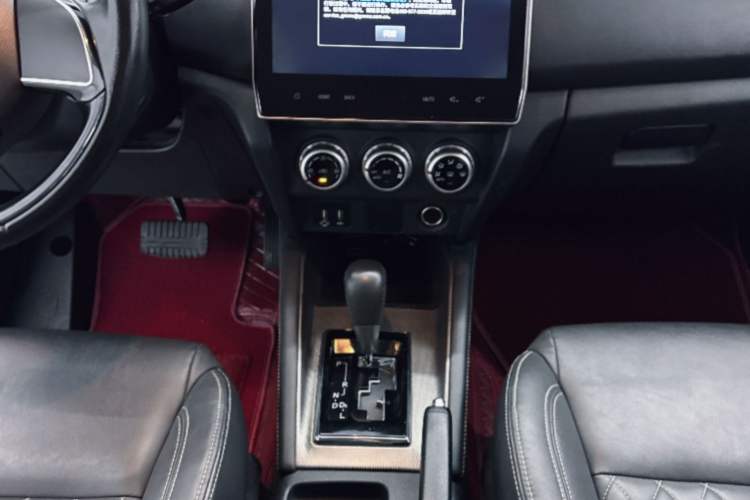 Used Mitsubishi ASX 2020 2.0L CVT Smart Edition Interior 4