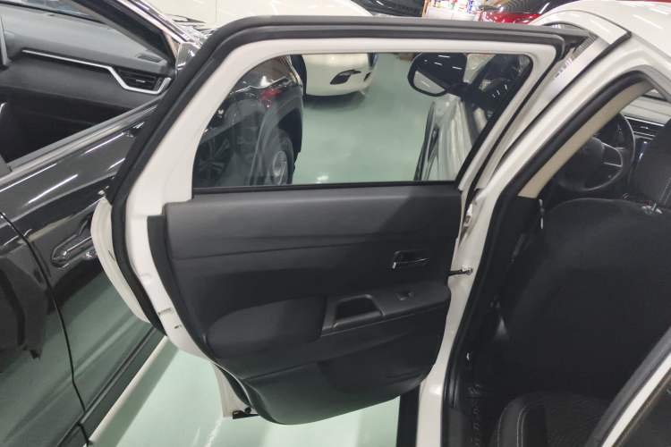 Used Mitsubishi ASX 2020 2.0L CVT Active Version Interior 5