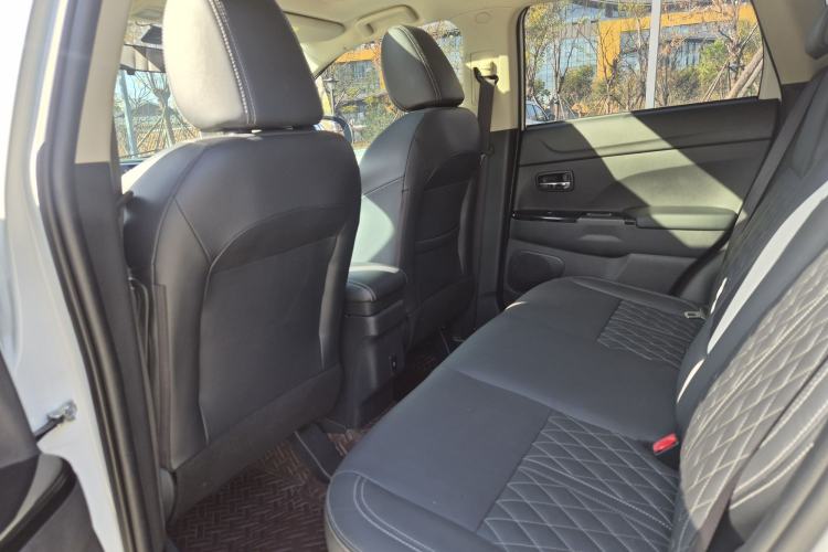Used Mitsubishi ASX 2020 2.0L CVT Smart Edition Interior 5