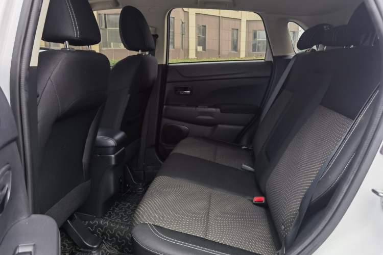 Used Mitsubishi ASX 2020 2.0L CVT Active Version Interior 7