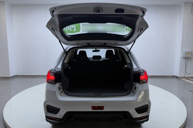 Used Mitsubishi ASX 2020 2.0L CVT Smart Edition Interior 7