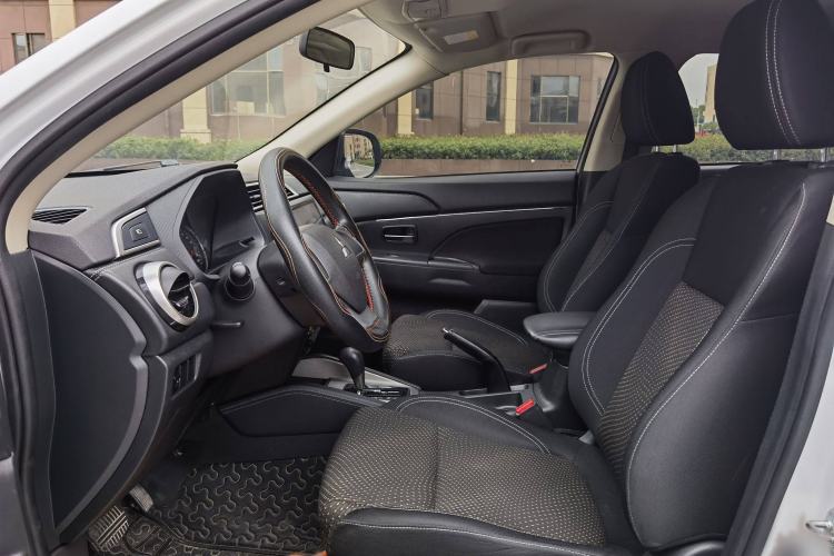 Used Mitsubishi ASX 2020 2.0L CVT Active Version Interior 9