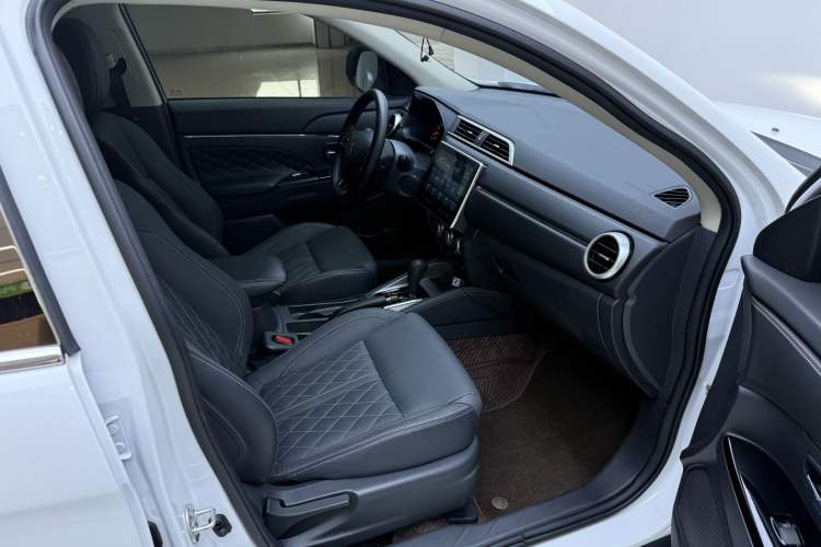 Used Mitsubishi ASX 2020 2.0L CVT Smart Edition Interior 9