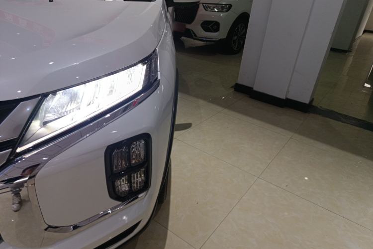 Used Mitsubishi ASX 2020 2.0L CVT Smart Edition Left Front Headlight