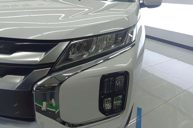 Used Mitsubishi ASX 2020 1.6L Manual Fun Edition Left Front Headlight