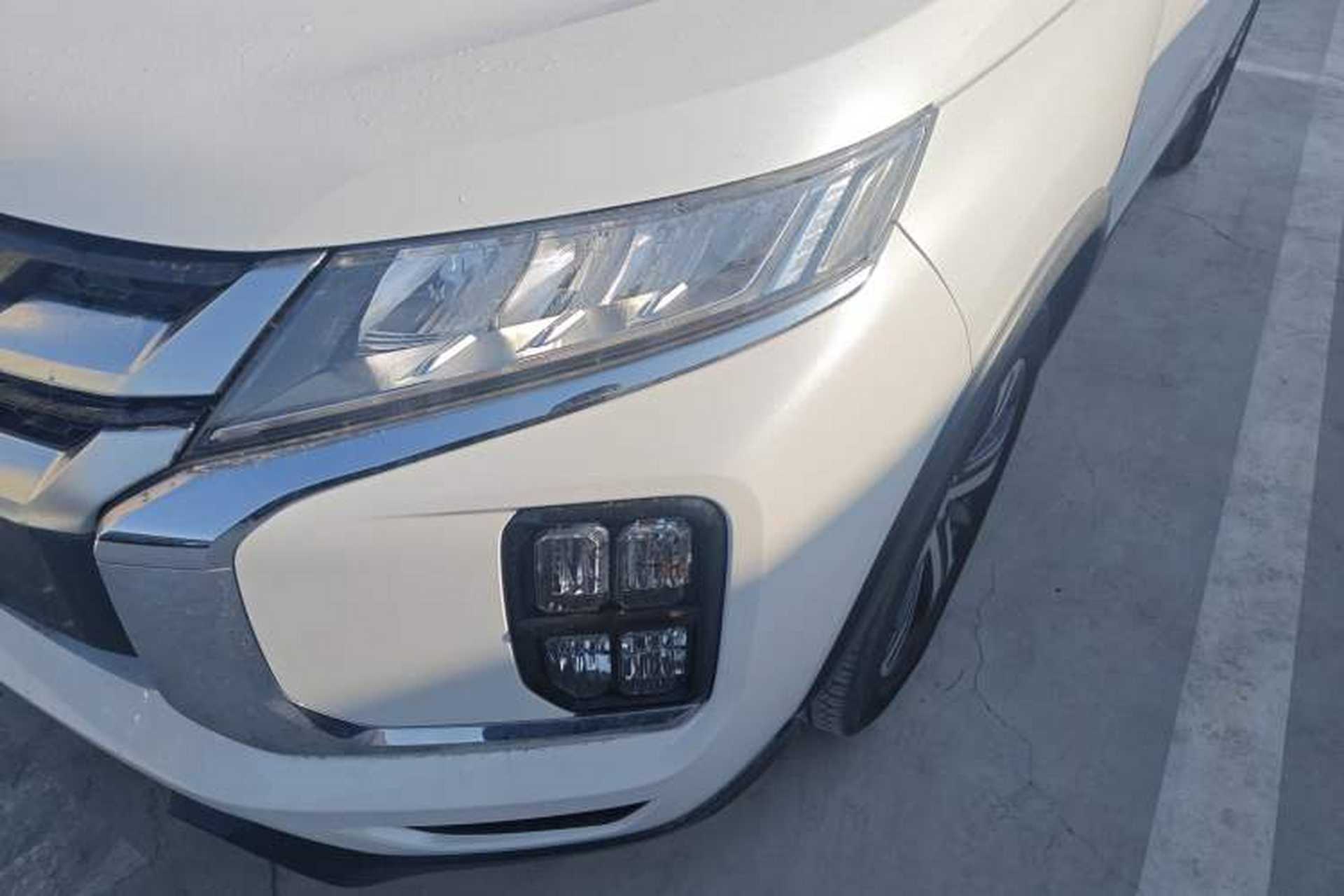 Used Mitsubishi ASX 2020 2.0L CVT Smart Edition Left Front Headlight