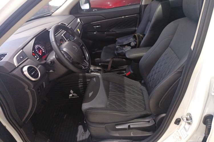 Used Mitsubishi ASX 2020 2.0L CVT Smart Edition Left Front Seat