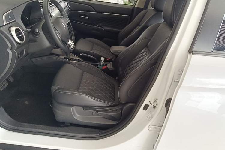 Used Mitsubishi ASX 2020 2.0L CVT Smart Edition Left Front Seat