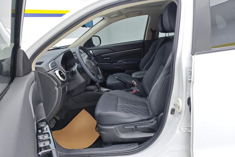 Used Mitsubishi ASX 2020 2.0L CVT Smart Edition Left Front Seat