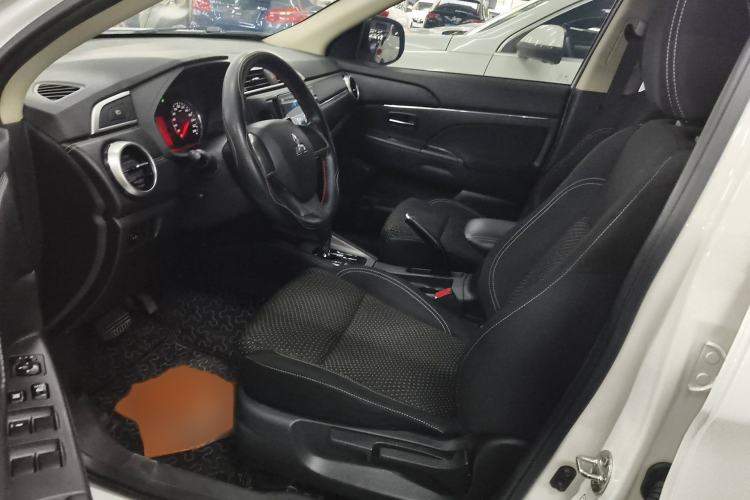 Used Mitsubishi ASX 2020 2.0L CVT Active Version Left Front Seat