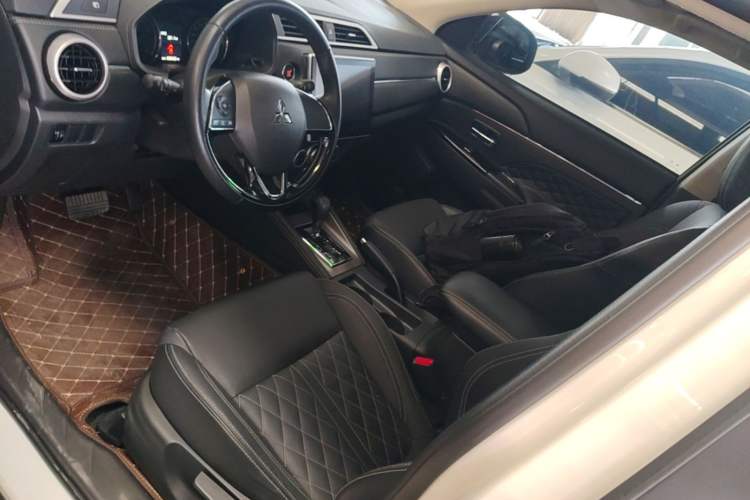 Used Mitsubishi ASX 2020 2.0L CVT Smart Edition Left Front Seat