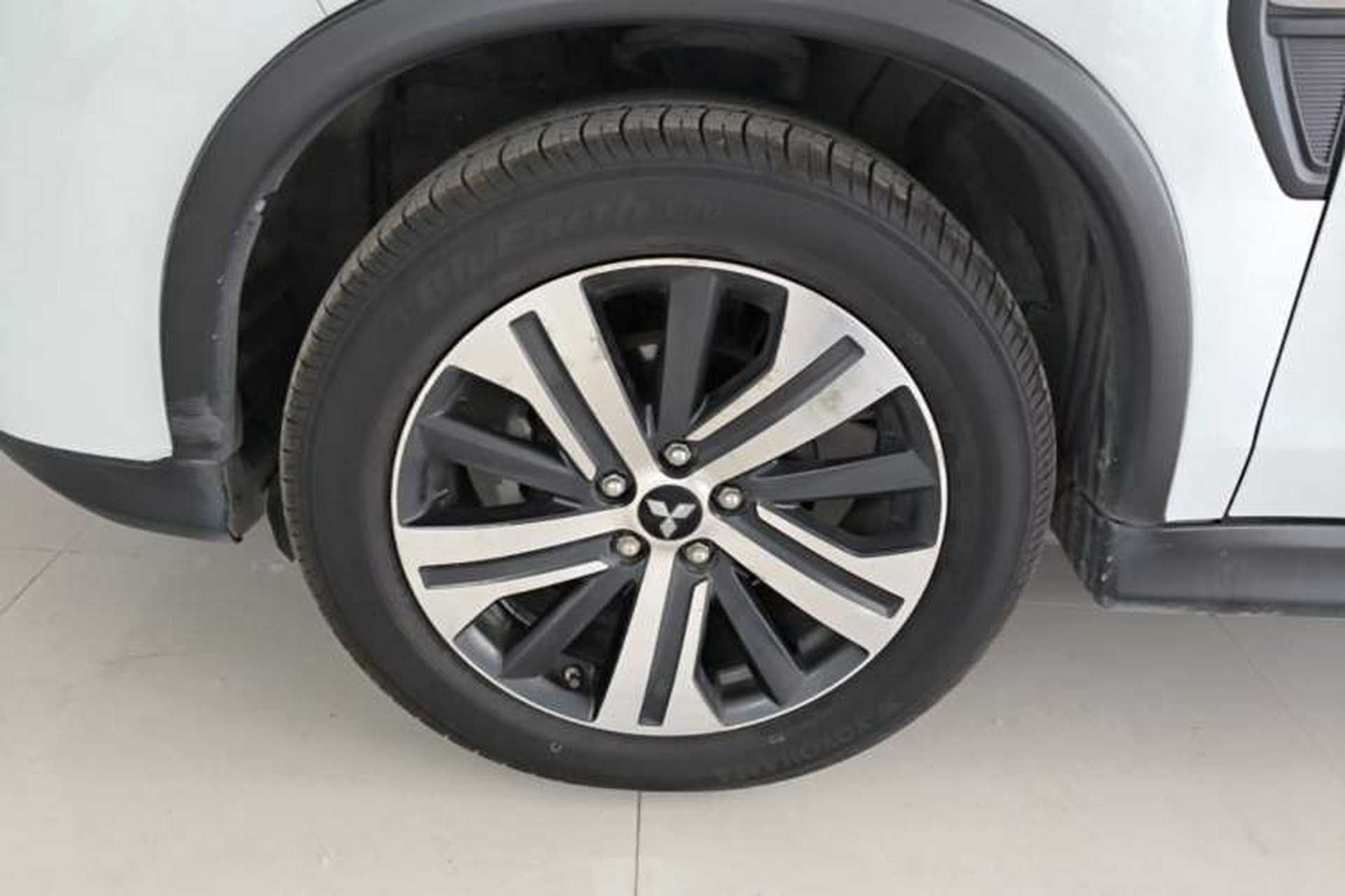 Used Mitsubishi ASX 2020 2.0L CVT Smart Edition Left Front Wheel Hub