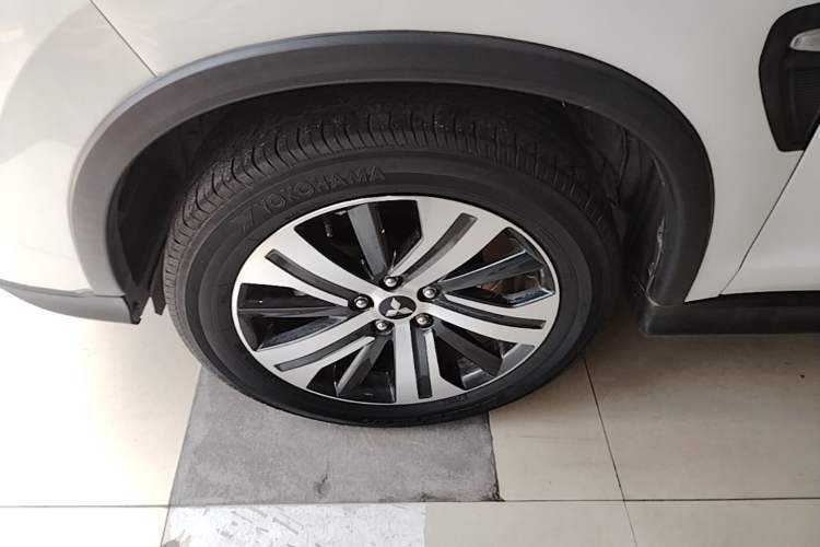 Used Mitsubishi ASX 2020 2.0L CVT Smart Edition Left Front Wheel Hub