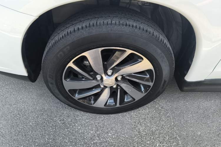 Used Mitsubishi ASX 2020 2.0L CVT Smart Edition Left Front Wheel Hub