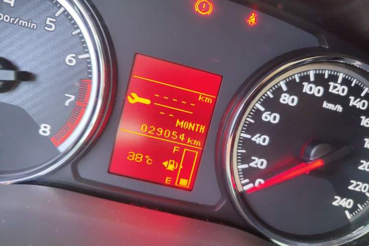 Used Mitsubishi ASX 2020 1.6L Manual FENGSHANG Edition Odometer Close Up