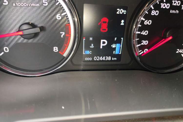 Used Mitsubishi ASX 2020 2.0L CVT Smart Edition Odometer Close Up