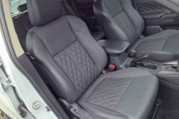 Used Mitsubishi ASX 2020 2.0L CVT Smart Edition Right Front Seat