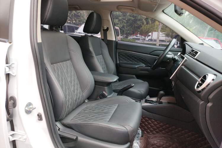 Used Mitsubishi ASX 2020 2.0L CVT Smart Edition Right Front Seat