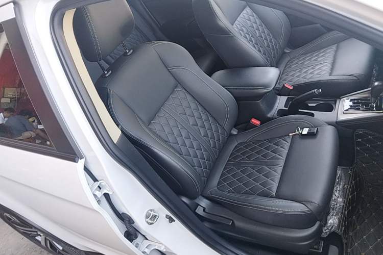 Used Mitsubishi ASX 2020 2.0L CVT Smart Edition Right Front Seat