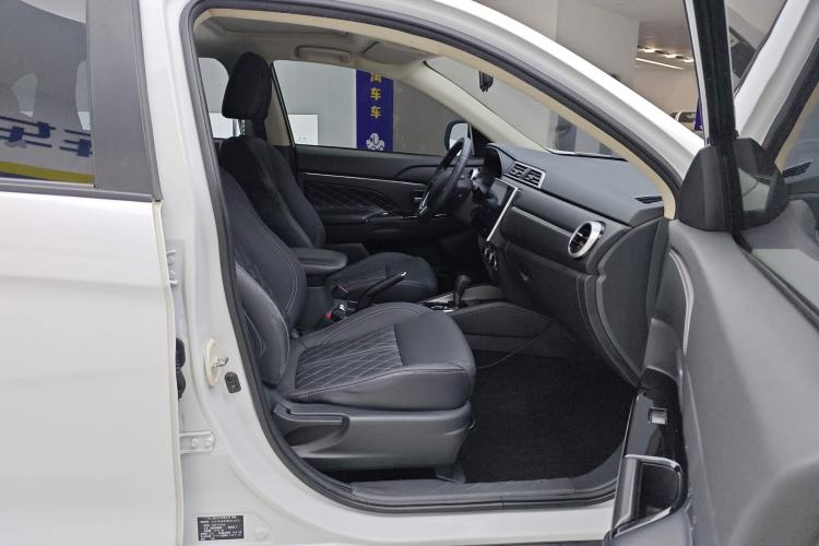 Used Mitsubishi ASX 2020 2.0L CVT Smart Edition Right Front Seat