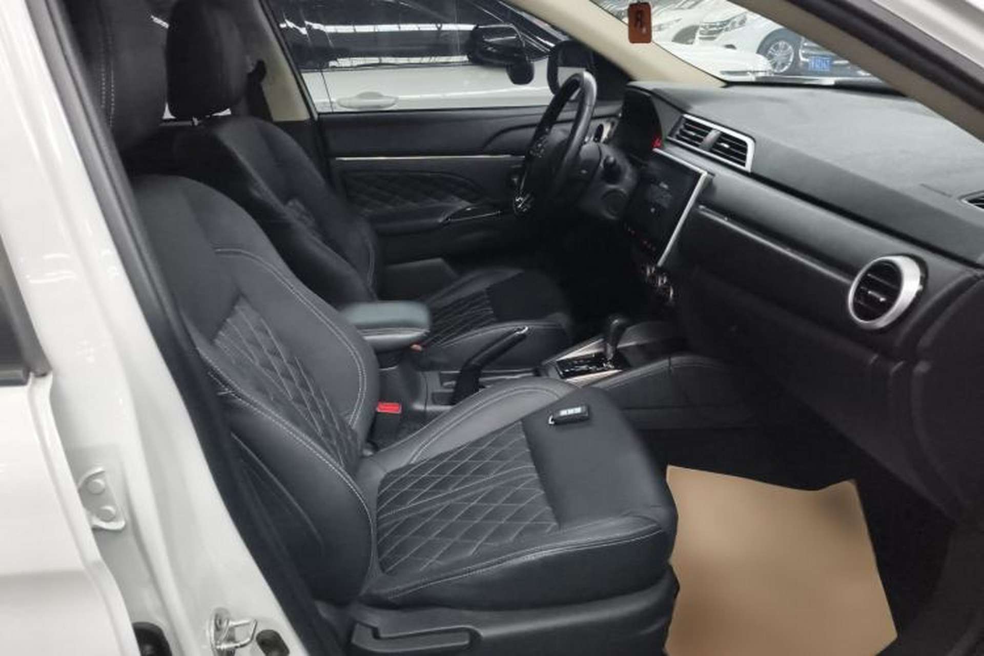 Used Mitsubishi ASX 2020 2.0L CVT Smart Edition Right Front Seat