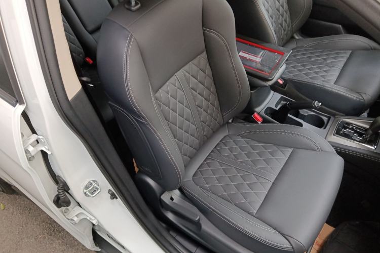 Used Mitsubishi ASX 2020 2.0L CVT Smart Edition Right Front Seat