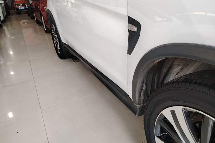 Used Mitsubishi ASX 2020 2.0L CVT Smart Edition Right Side Sill