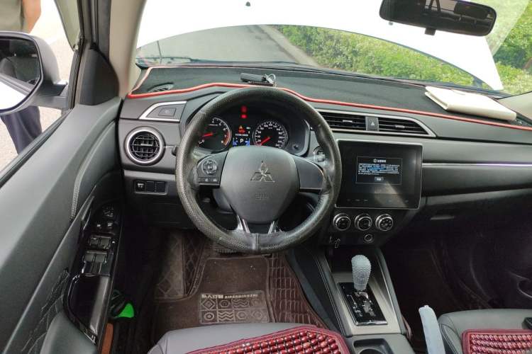 Used Mitsubishi ASX 2020 2.0L CVT Smart Edition Steering Wheel