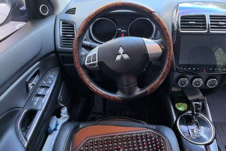 Used Mitsubishi ASX 2020 2.0L CVT Smart Edition Steering Wheel