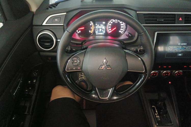 Used Mitsubishi ASX 2020 2.0L CVT Smart Edition Steering Wheel