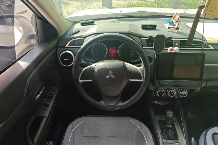 Used Mitsubishi ASX 2020 2.0L CVT Active Version Steering Wheel