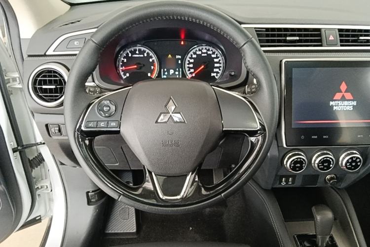 Used Mitsubishi ASX 2020 2.0L CVT Smart Edition Steering Wheel