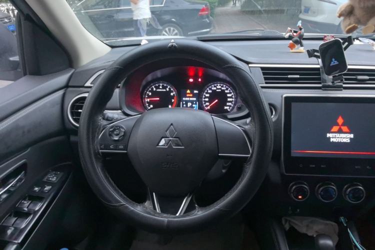 Used Mitsubishi ASX 2020 2.0L CVT Smart Edition Steering Wheel