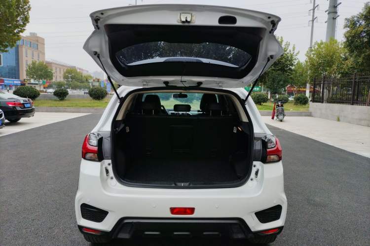 Used Mitsubishi ASX 2020 2.0L CVT Smart Edition Trunk