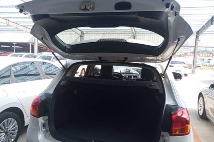 Used Mitsubishi ASX 2020 2.0L CVT Smart Edition Trunk